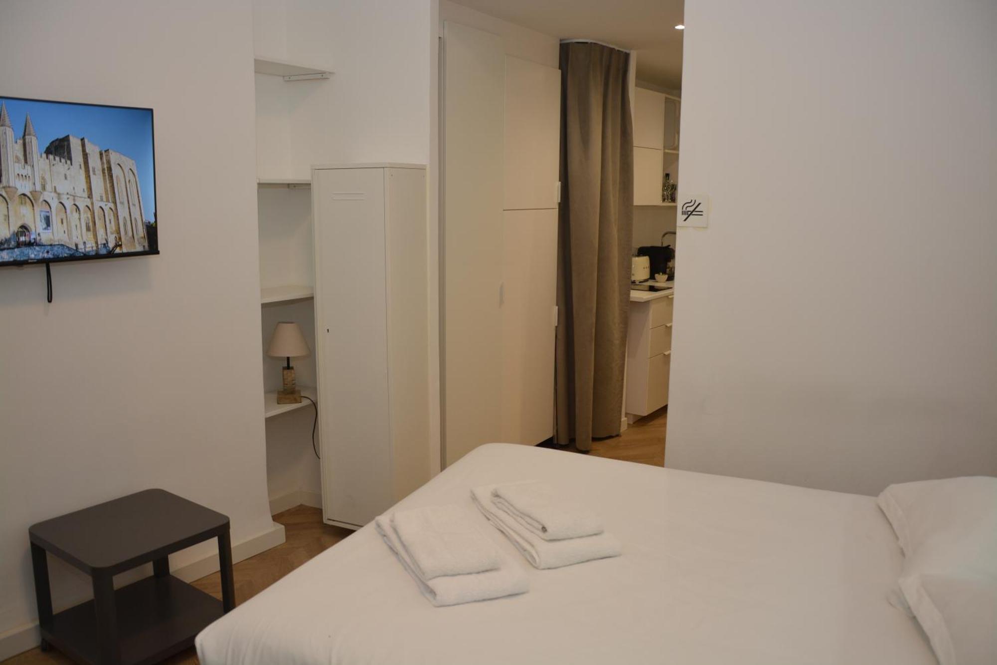 אביניון Maison Jacob - Hyper Centre - Maison Historique - Air Conditioning - Wifi מראה חיצוני תמונה