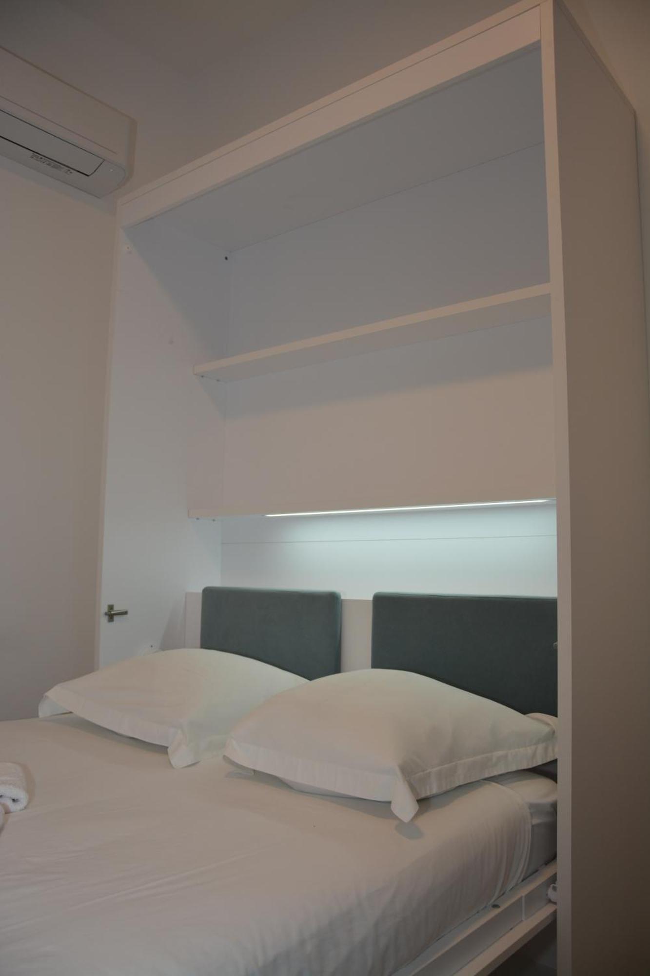 אביניון Maison Jacob - Hyper Centre - Maison Historique - Air Conditioning - Wifi מראה חיצוני תמונה