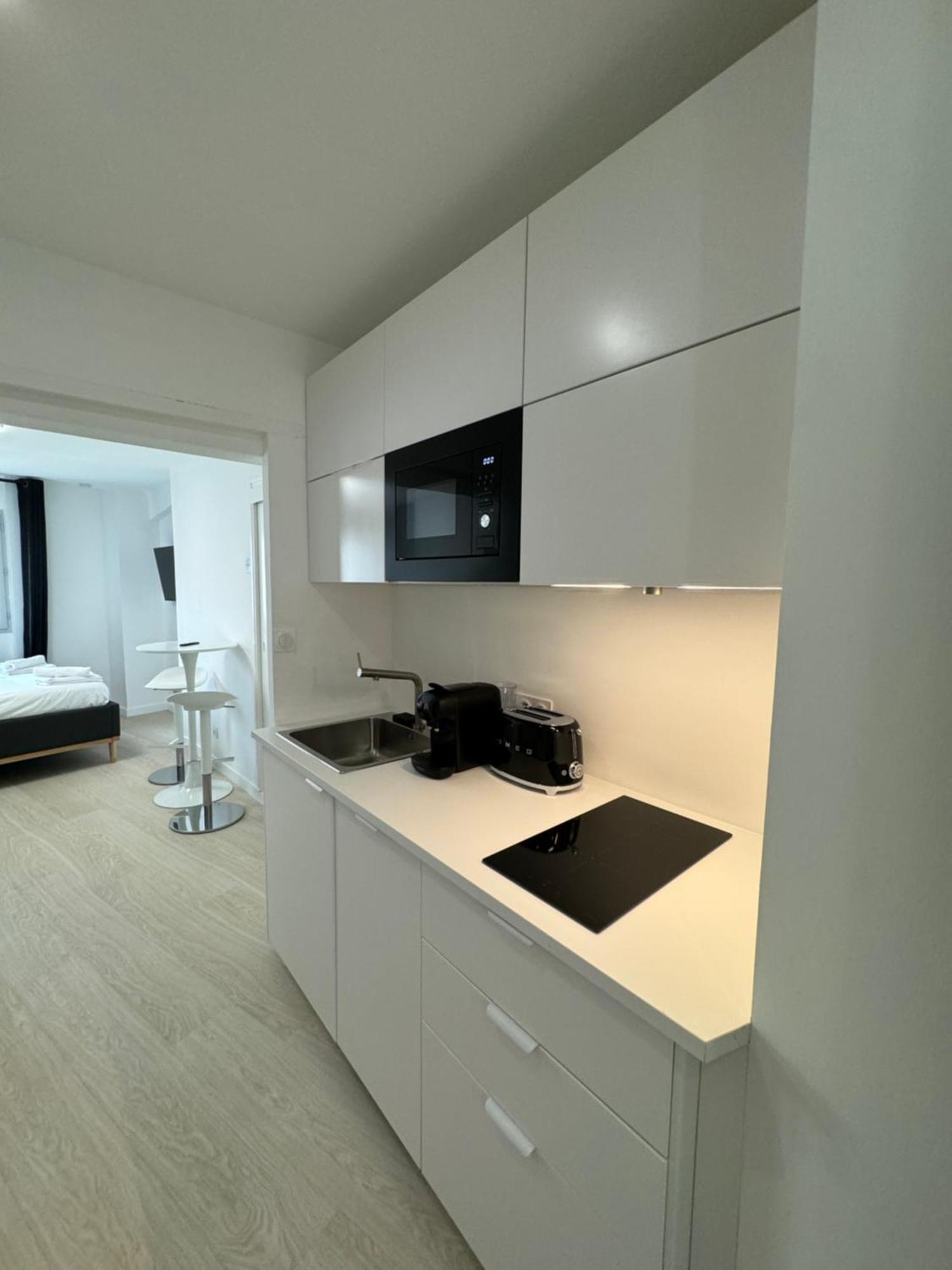 אביניון Maison Jacob - Hyper Centre - Maison Historique - Air Conditioning - Wifi מראה חיצוני תמונה